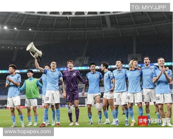 深圳足球新风潮明星云集引发球迷热议与期待 深圳足球新风潮明星云集引发球迷热议与期待