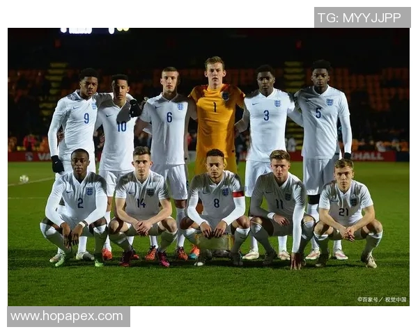 全球足球巨星汇聚一堂展现无与伦比的魅力与风采