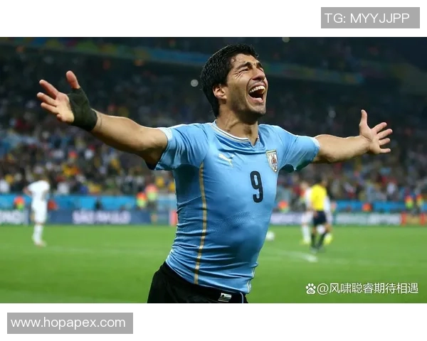 眼神中闪烁的足球明星魅力瞬间捕捉与精彩瞬间回顾