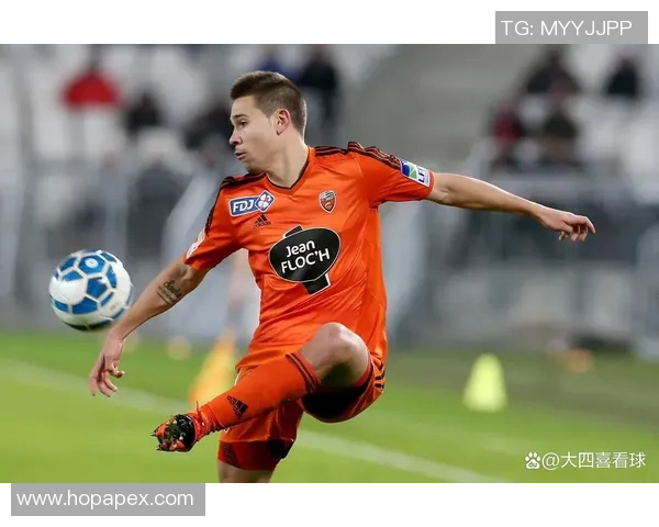 克菜蒙迎战洛里昂争夺法甲联赛关键三分的精彩对决 克菜蒙迎战洛里昂争夺法甲联赛关键三分的精彩对决