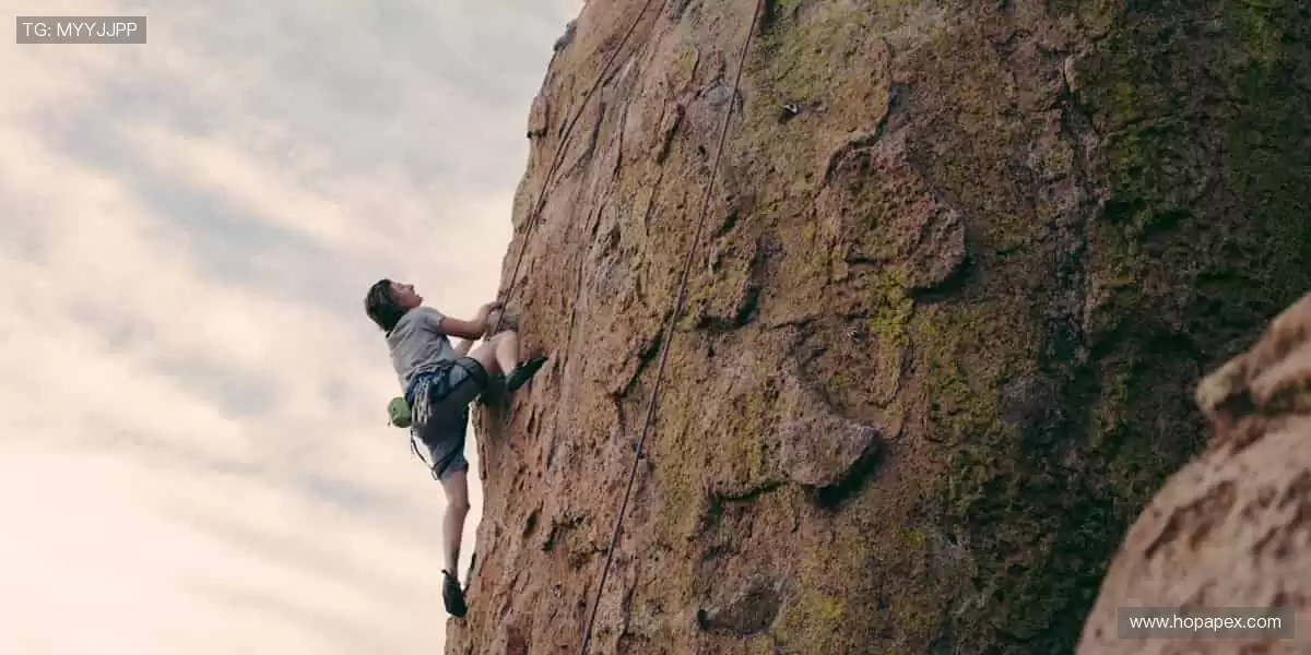 🎁独家周边来袭！限量款球星签名，让热爱触手可及🏅